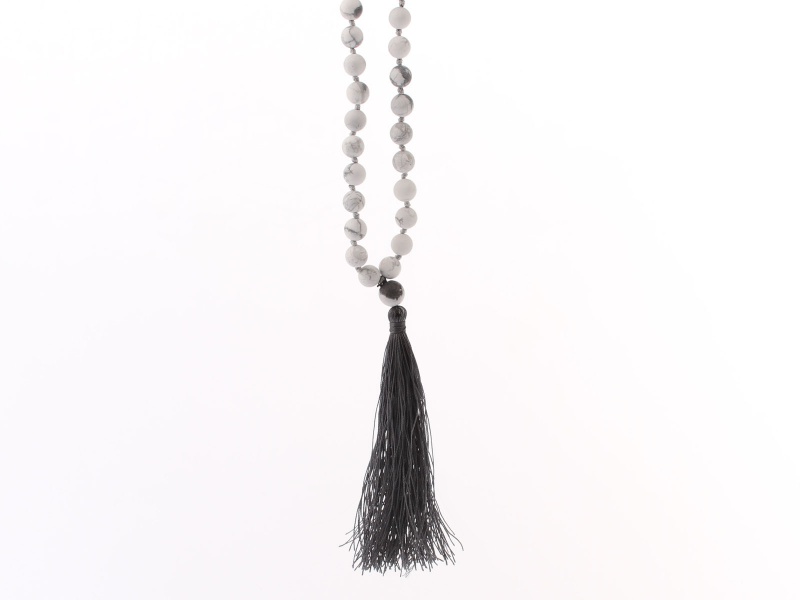 Mala howlite