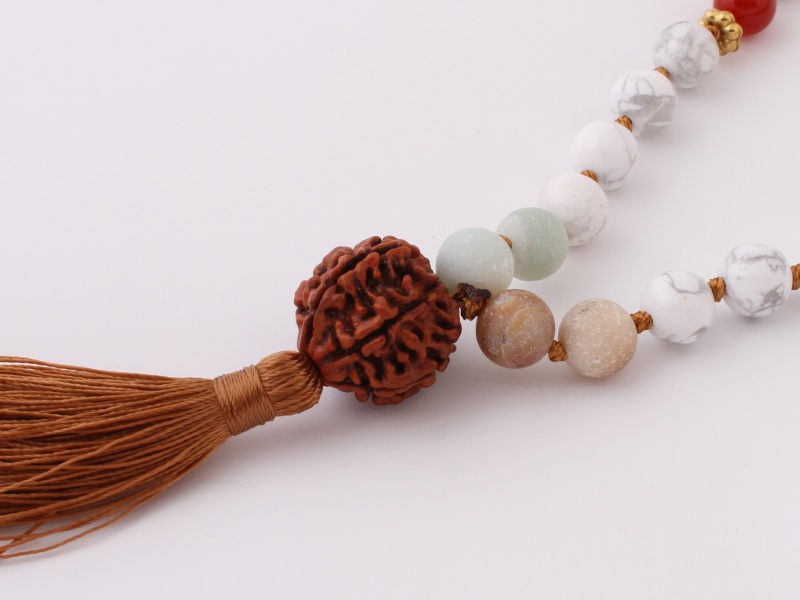 Mala howlite a amazonit
