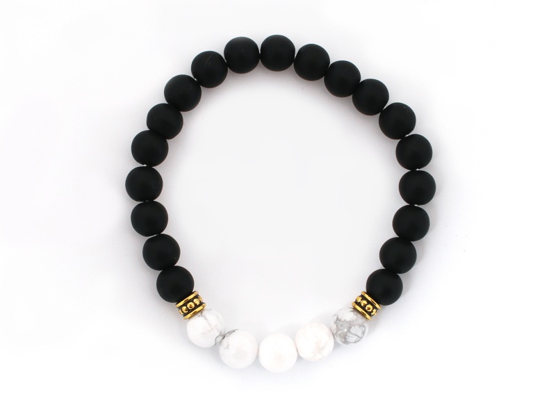 Náramek matný onyx a howlite